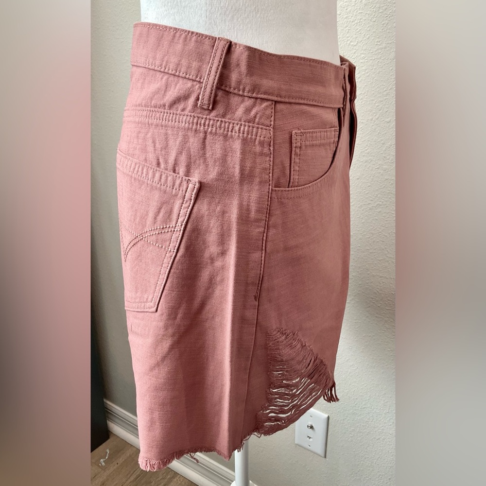 NWT Washed Brick Distressed Women Shorts by 143 Story Sizes S, M & L - Picture 4 of 11